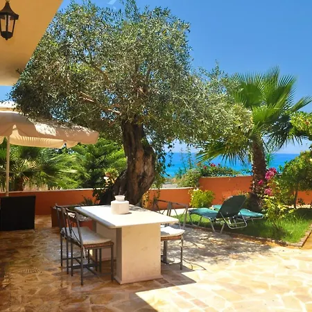 House Angelos On Agios Gordios Appartement *