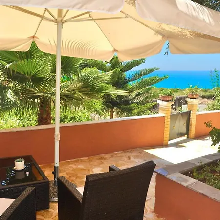 House Angelos On Agios Gordios Appartement